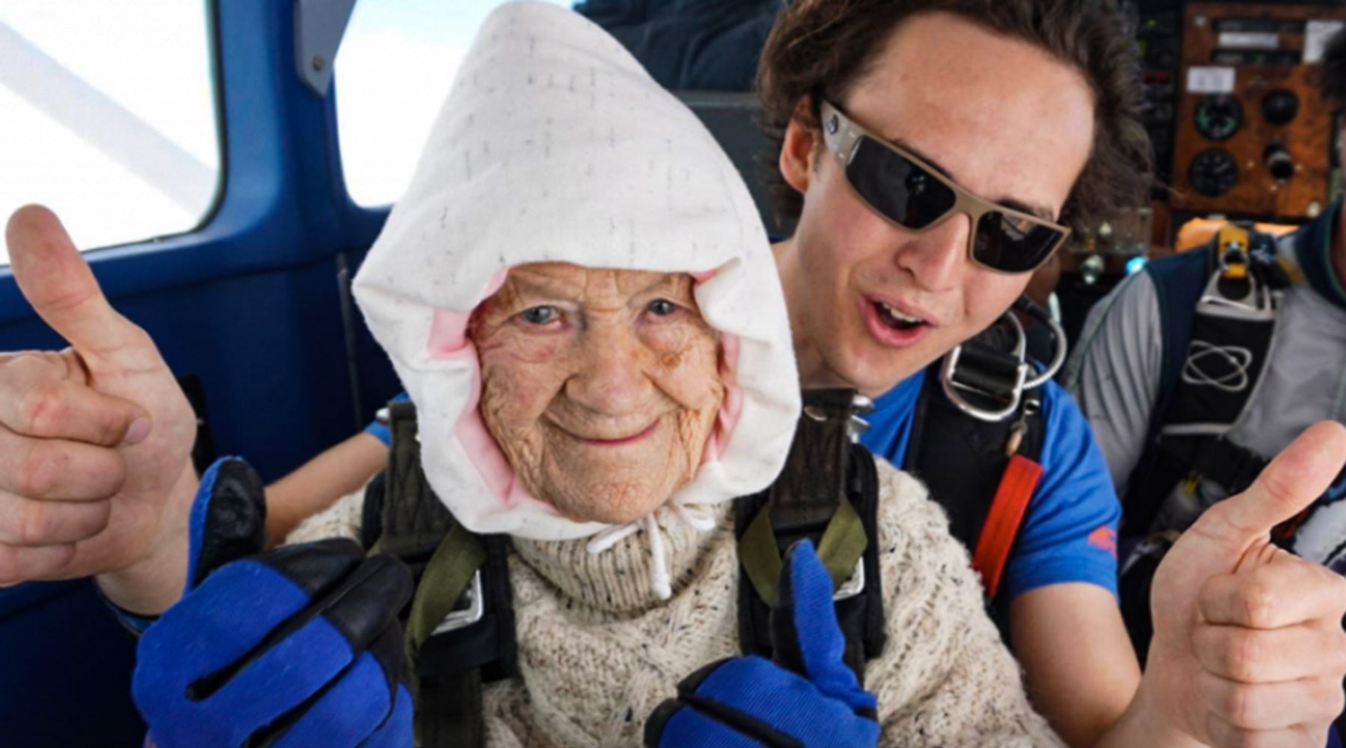 Afbeelding van 102-jarige vrouw oudste skydiver ooit | Daglicht