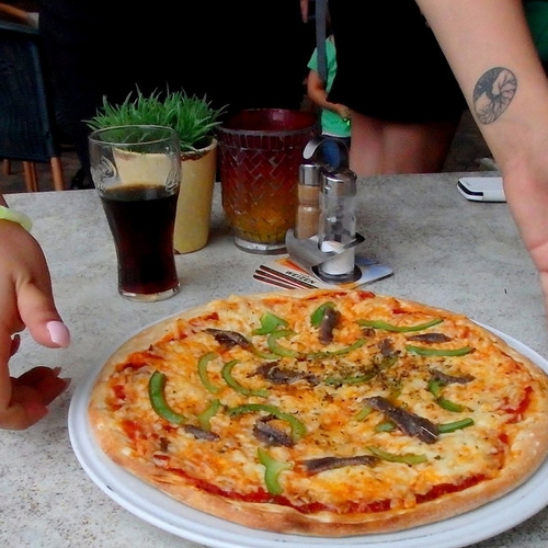 Domino’s tatoeage-actie voor gratis pizza’s loopt totaal uit de hand